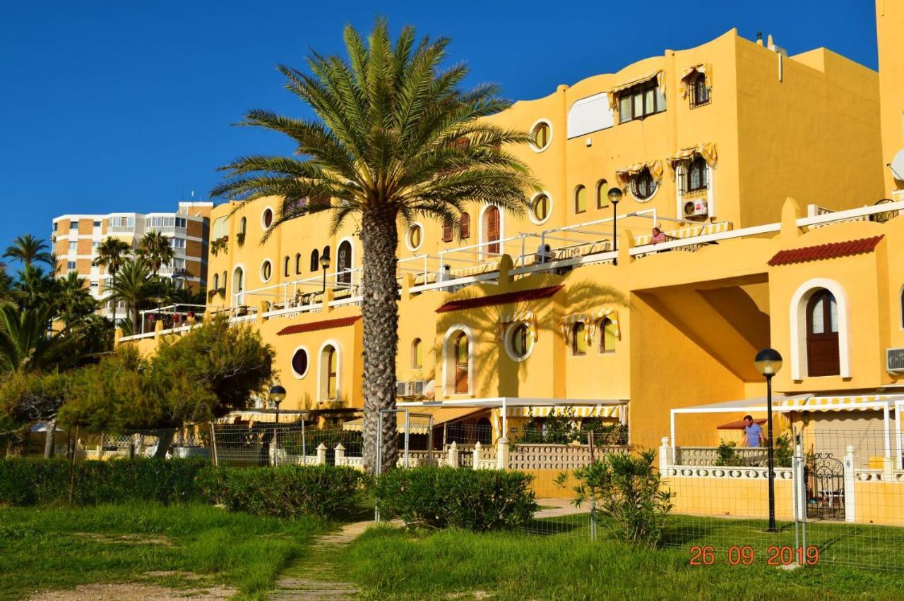 Bungalo en primera linea de la playa El Campello Exterior foto