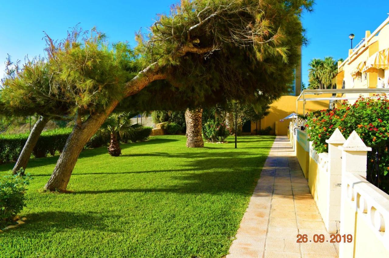 Bungalo en primera linea de la playa El Campello Exterior foto